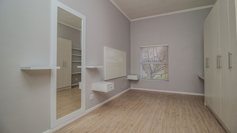 To Let 2 Bedroom Property for Rent in Claremont Western Cape